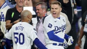 Freddie Freeman impulsa la victoria de los Dodgers con un Grand Slam en la serie mundial 2024