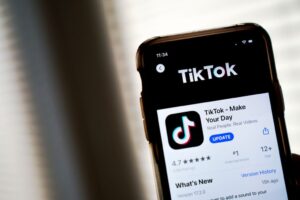 El gobierno canadiense ordena el cierre de TikTok